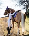 Une image contenant plein air, cheval, jument, crinièreLe contenu généré par l’IA peut être incorrect.